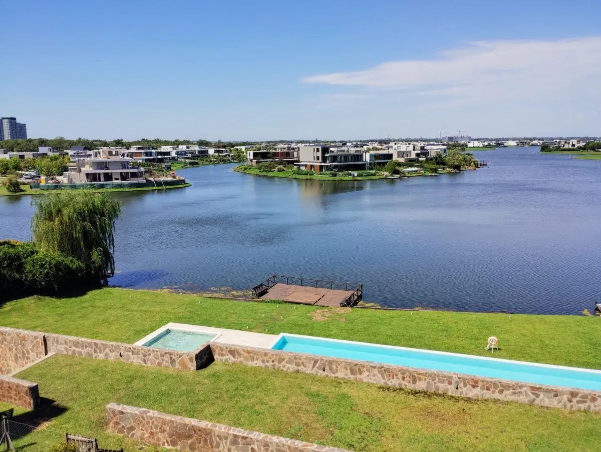VENTA Depto 2 amb 54m2 Super Luminoso - 4to piso - cochera cubierta - amenities - Qbay Golf NORDELTA 5
