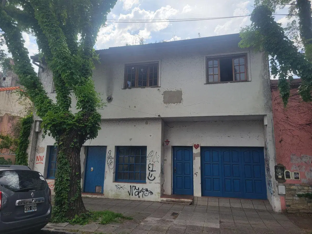 casa de estilo colonial, reciclada en parte! ideal proyecto!!! 3