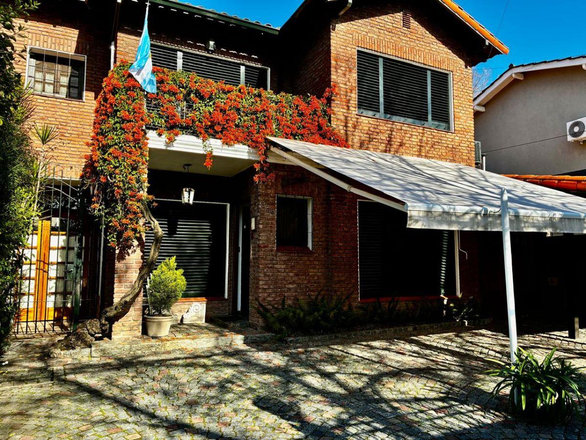 Foto de CASA EN VENTA DE 500 MTS DE LOTE EN ACASSUSO, imagen 2