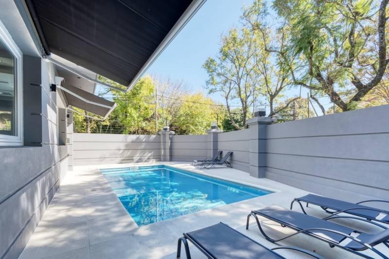 Foto de Excelente Casa en Venta en Acassuso, imagen 3