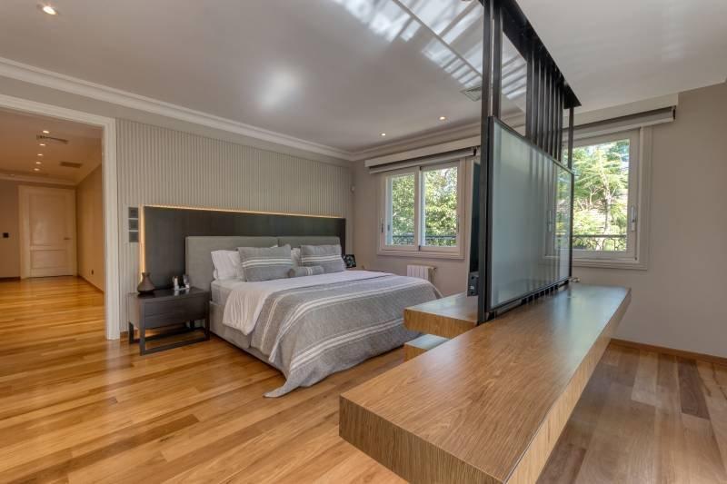 Foto de Excelente Casa en Venta en Acassuso, imagen 2