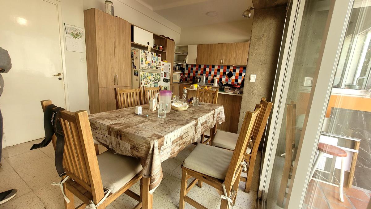 Muy Lindo Chalet en Olivos de 4 Dorm. Más Escritorio, Todo Muy Soleado. 4