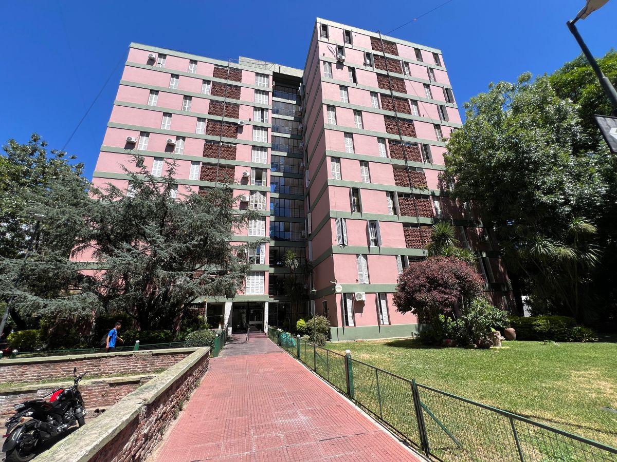 Departamento en venta en Catalinas Sur en La Boca,58 m², 2 dormitorios , muy soleado y ventilado.Lav