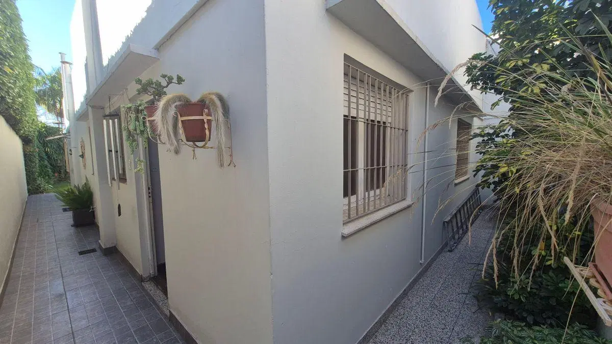 Excelente PH de 3 amb con mucho espacio verde y un jardín espectacular de más de 100m2 2