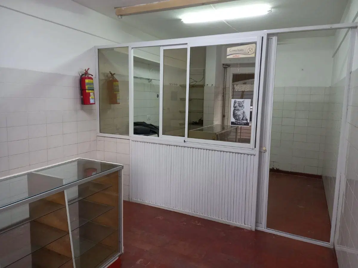 Local comercial de 24 m2 a metrso de la Avenida Maipu 7