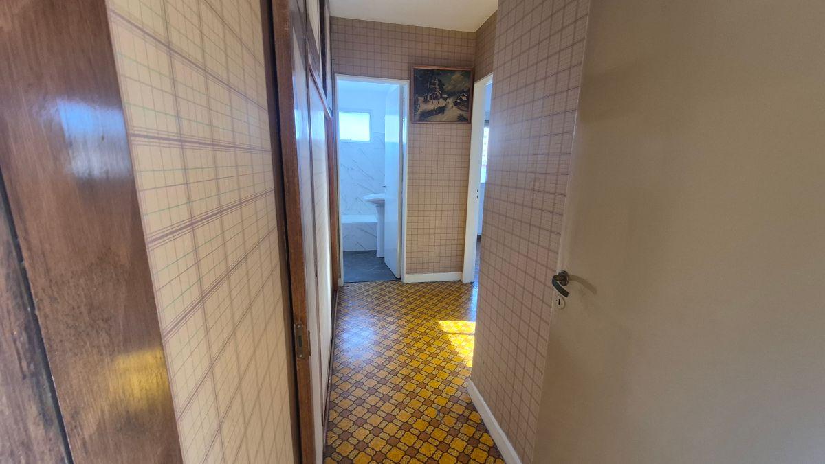 Foto de Depto de 3 ambientes de 64m2 muy luminoso al frente con cocina con, imagen 1