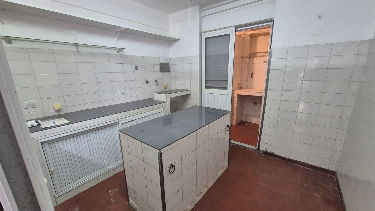 Foto de Local Comercial de 24 m² a m de La Av Maipu, imagen 4