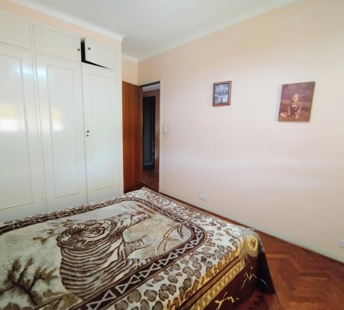 Muy Linda Casa 4 Dorm en Barrio Carreras 3