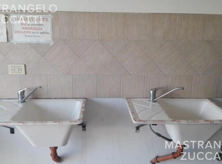 Departamento de 2 ambientes Apto Credito Hipotecario - Banfield Este 3