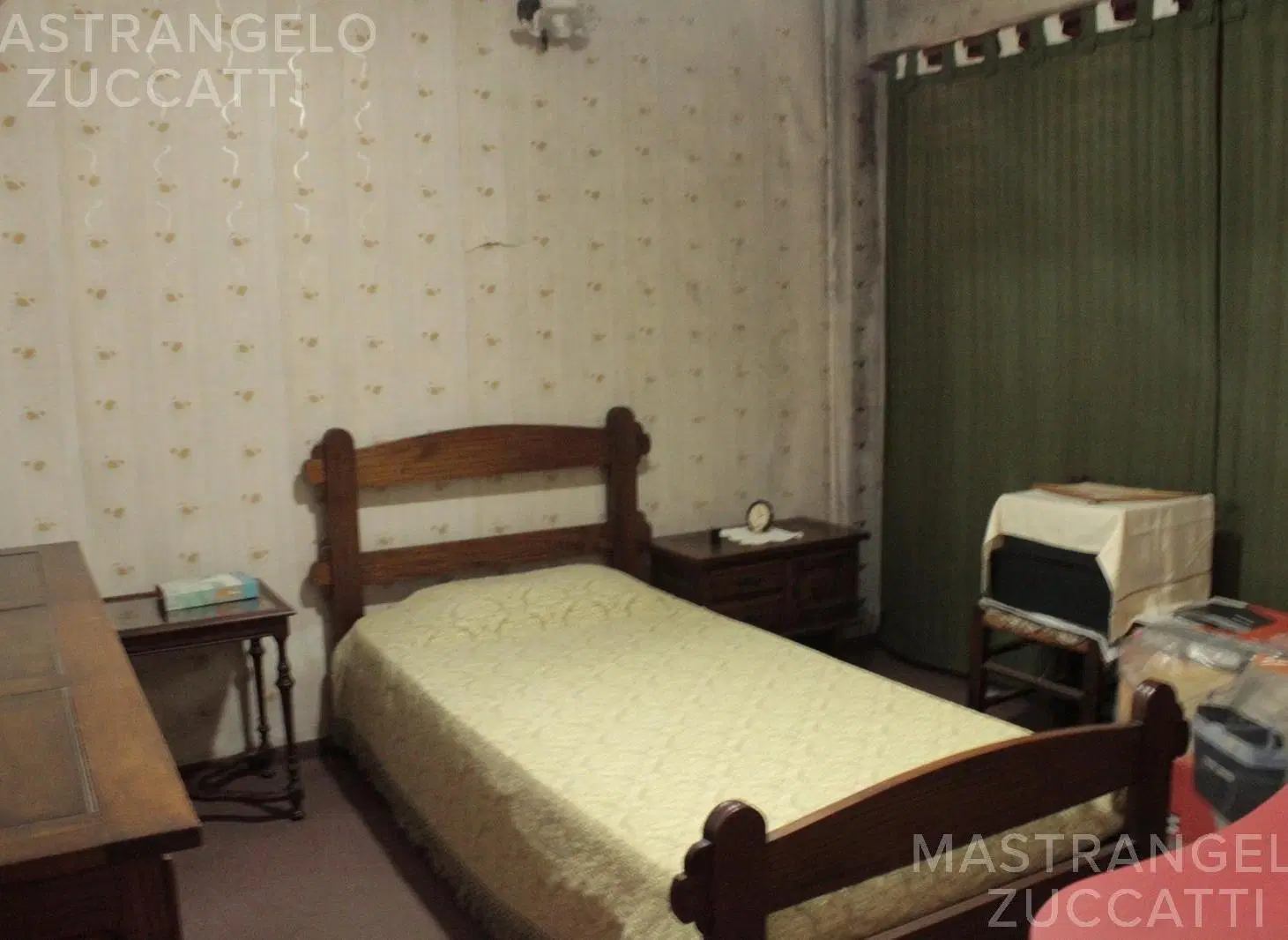 Amplio chalet en Banfield Oeste en inmejorable ubicacion 3