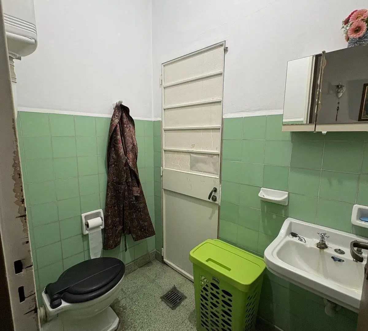 Casa de 4 Ambientes con Jardín, Quincho y Garage Pasante – Apta Crédito 1