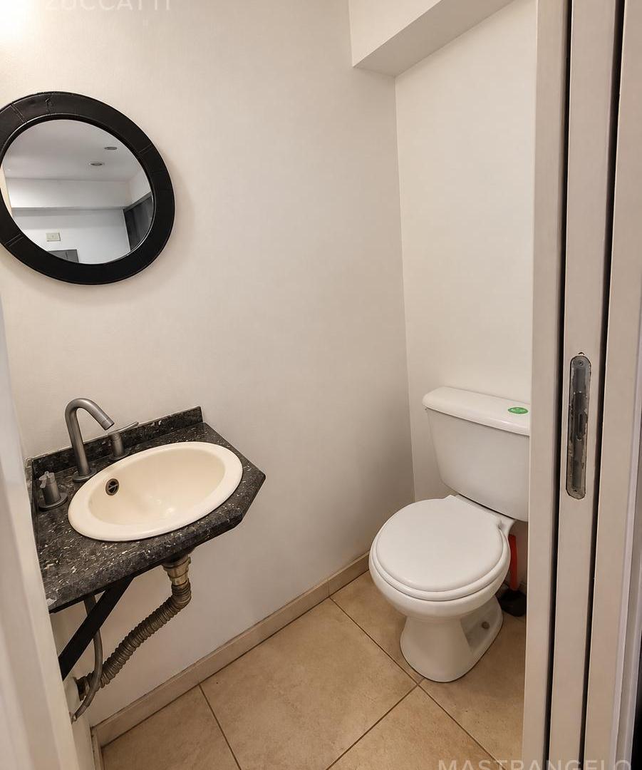 Foto de Departamento 2 ambientes tipo dúplex con patio y jacuzzi – Lomas Oeste, imagen 3