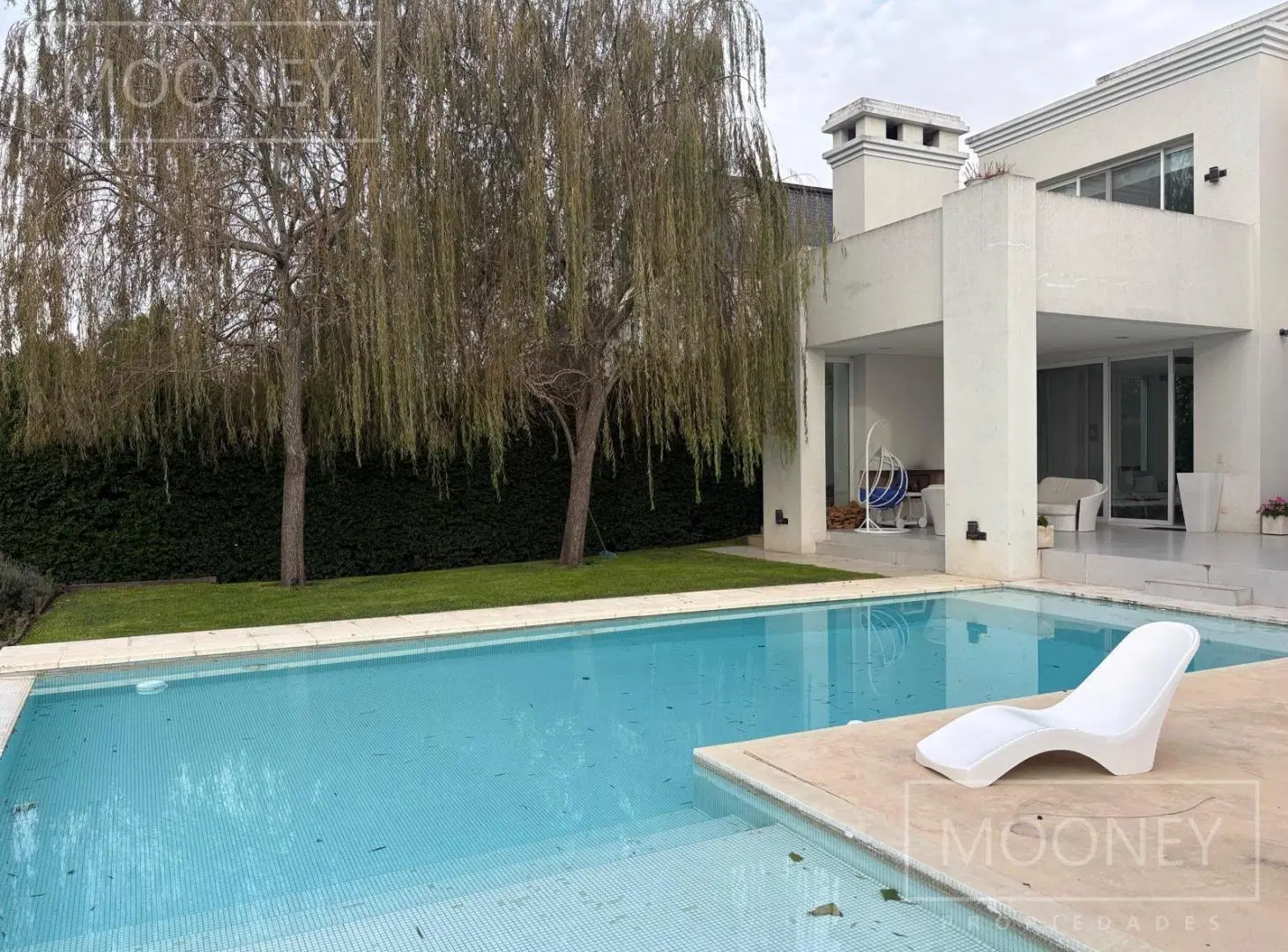 Imponente casa en Barrio El Golf 4