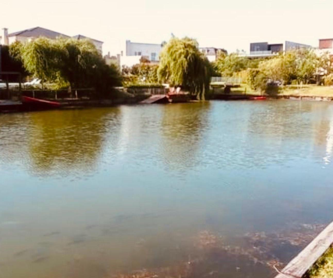 Foto de Lote al agua en barrio Cabos del Lago - Nordelta, imagen 1