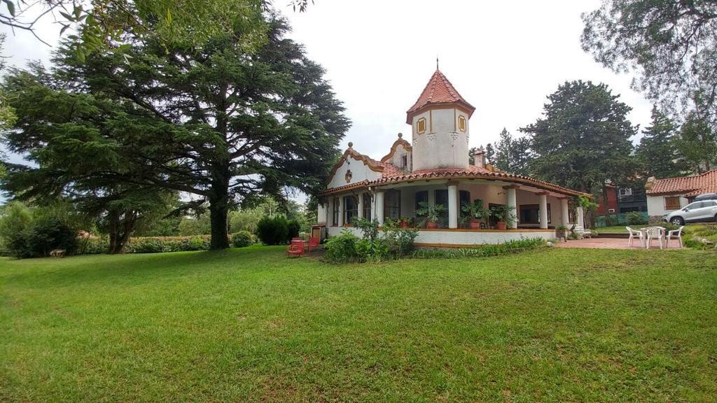 Casa 7 ambientes o mas. | PATRIA al 1100