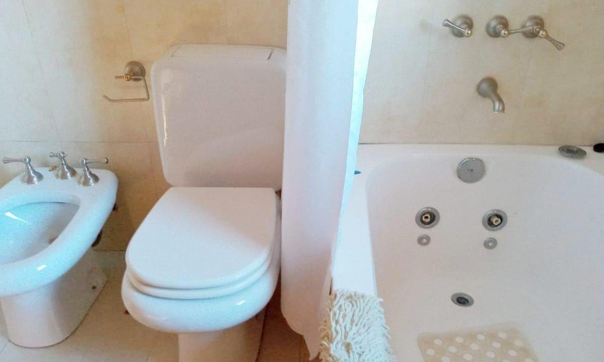 Foto de Casa 7 ambientes o mas. | DIUCAS al 100, imagen 4