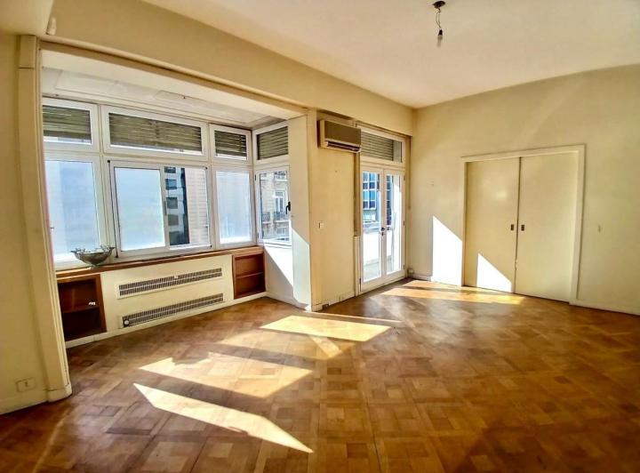 Departamento 6 ambientes. | AVENIDA SANTA FE al 900 2