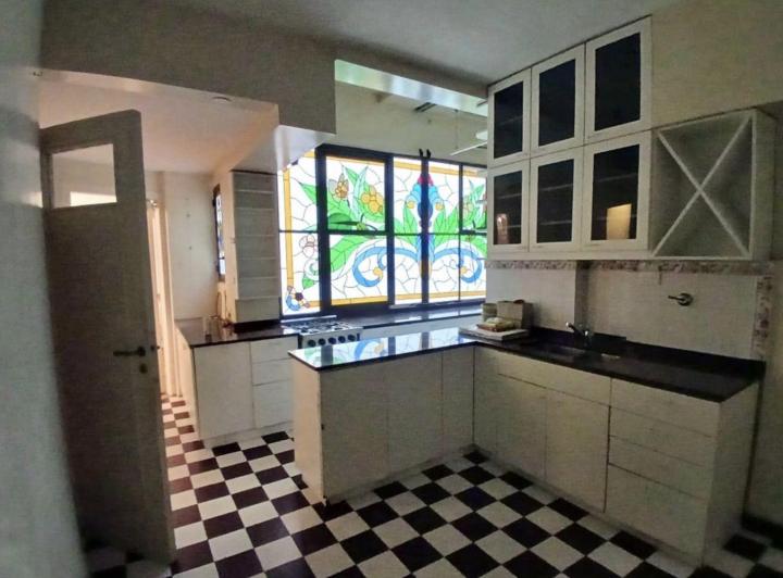 Departamento 6 ambientes. | AVENIDA SANTA FE al 900 1