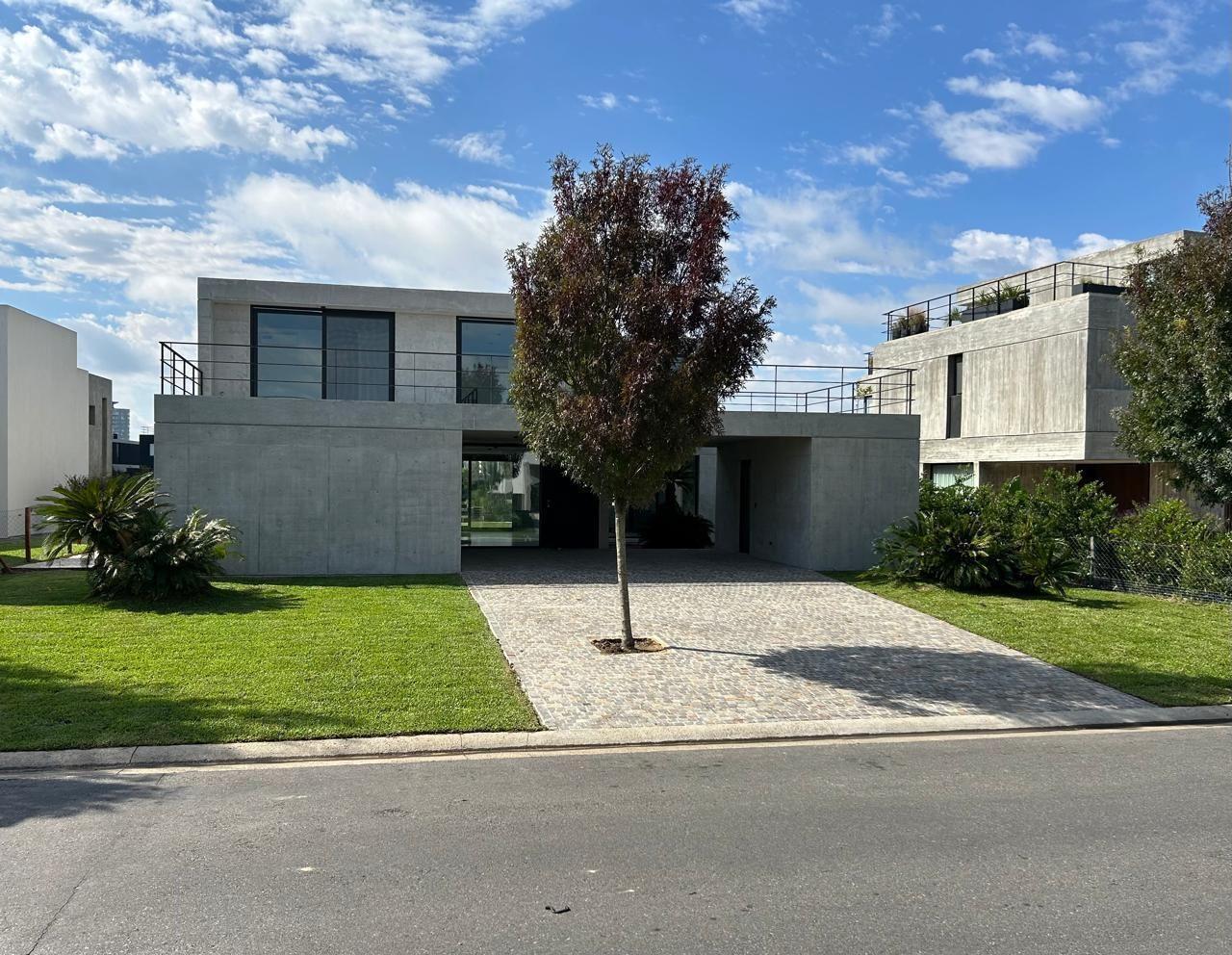 Casa 7 ambientes 4 dormitorios. | Virazón - Tigre