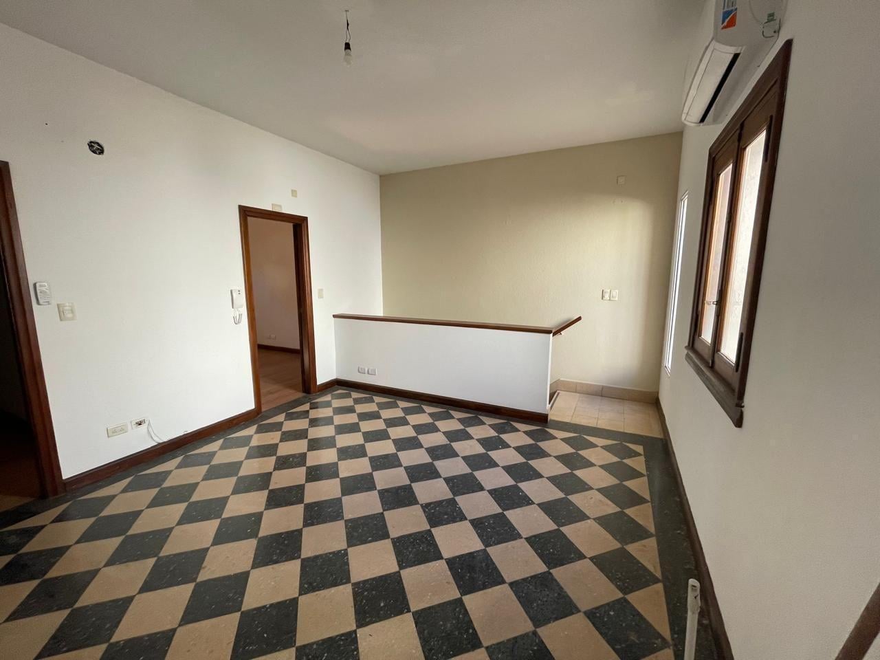 Departamento 4 ambientes. | ALVEAR, AVDA. al 100