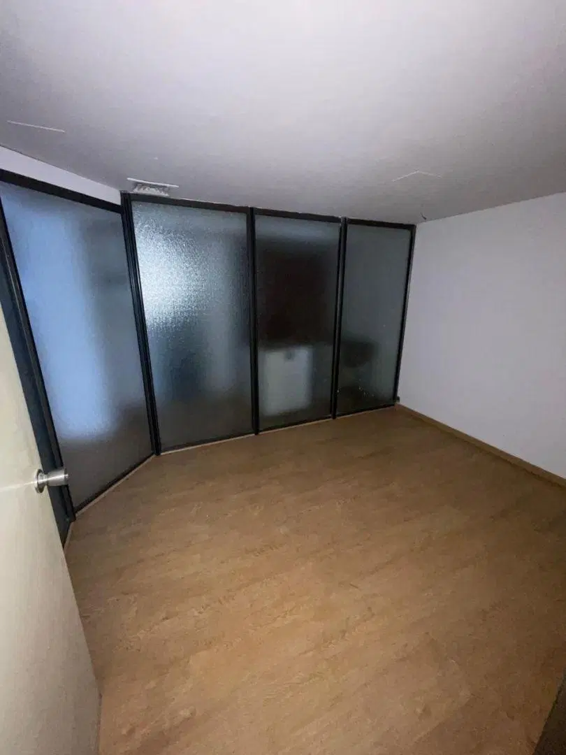 Oficina 172 m2 en San Nicolás  4 Privados + Cochera 4