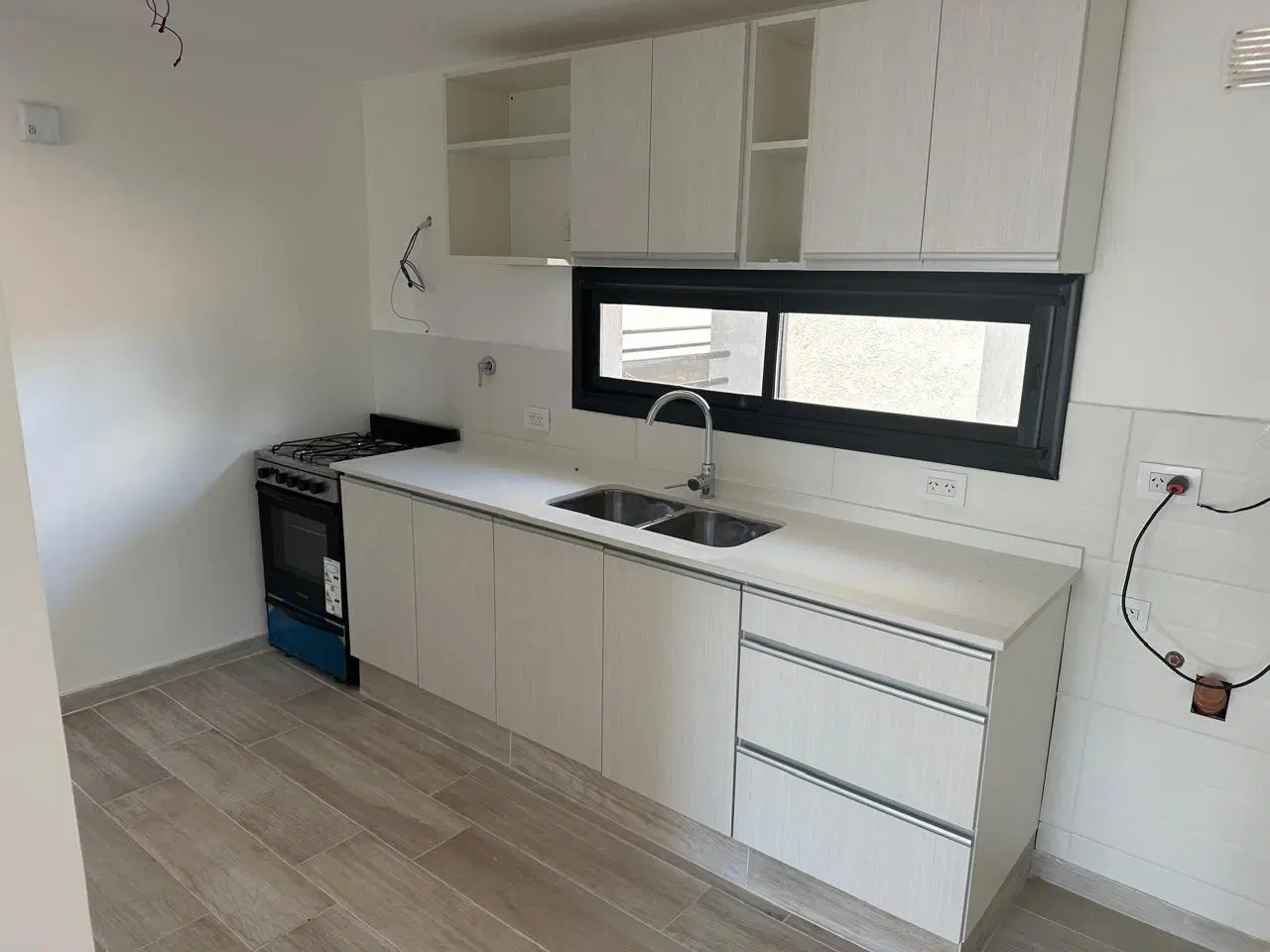 Departamento 2 ambientes. | Generasl Intendente Neyey al 100 3