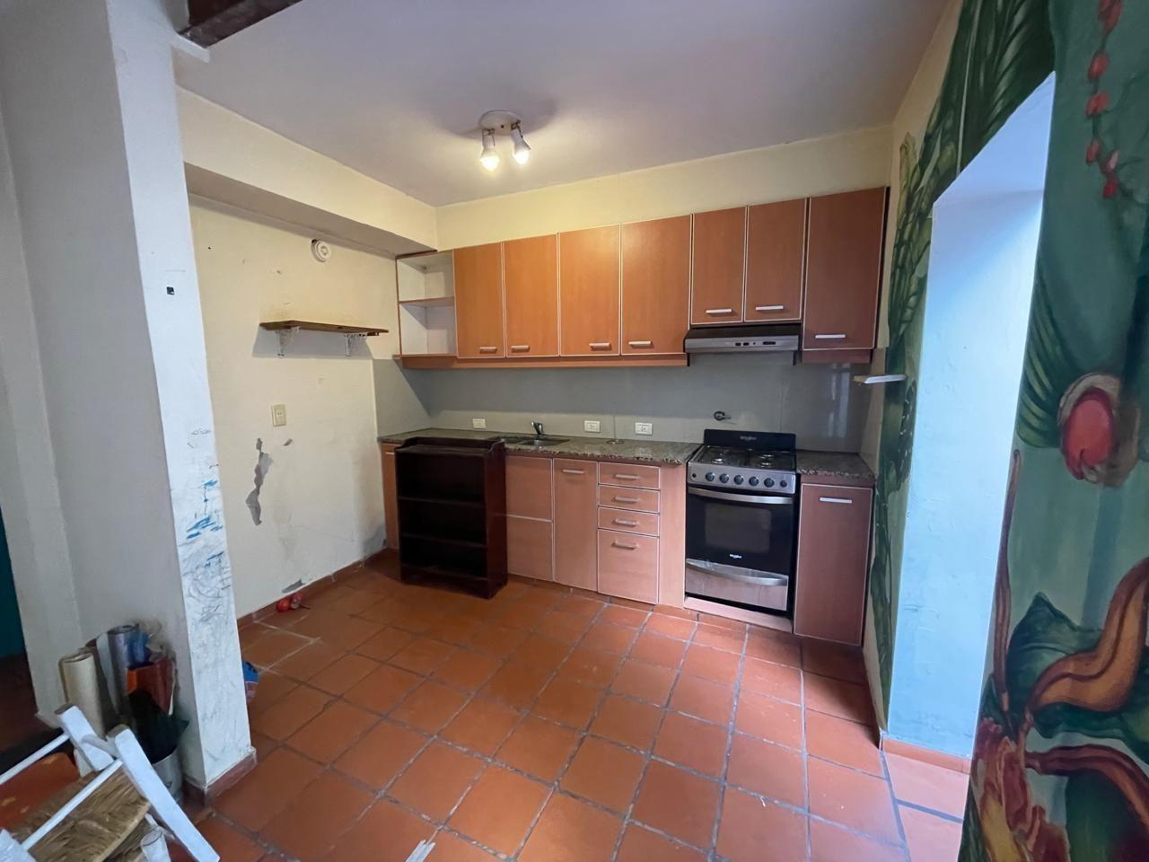Foto de Casa 5 ambientes 0 dormitorios. | BALCARCE al 1300, imagen 2