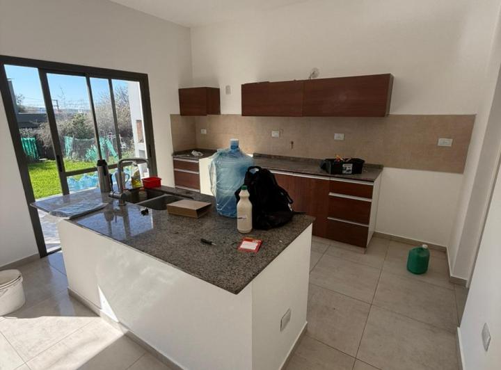 EXCELENTE CASA EN ALQUILER BARRIO PRIVADO TERRAZAS DE LA ESTANZUELA 5