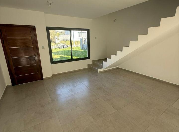 EXCELENTE CASA EN ALQUILER BARRIO PRIVADO TERRAZAS DE LA ESTANZUELA 4