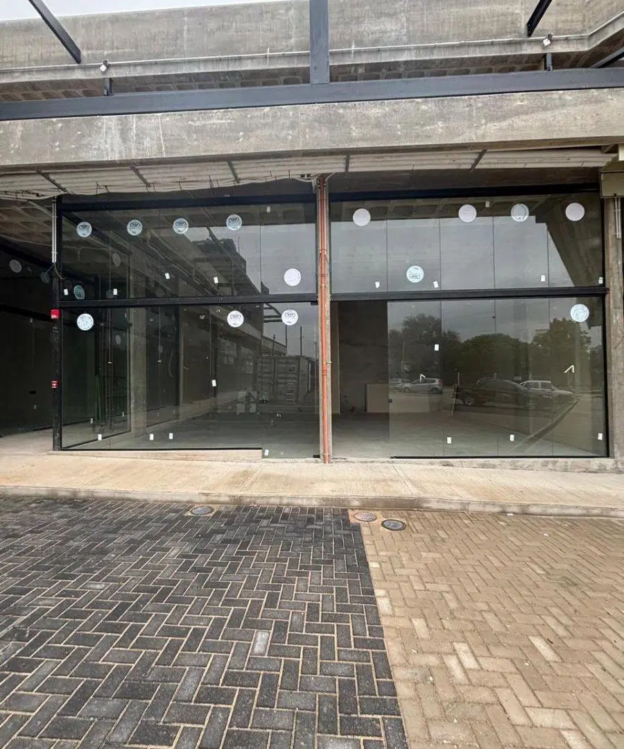 CAO PASEO COMERCIAL EN ALQUILER LA CALERA 2