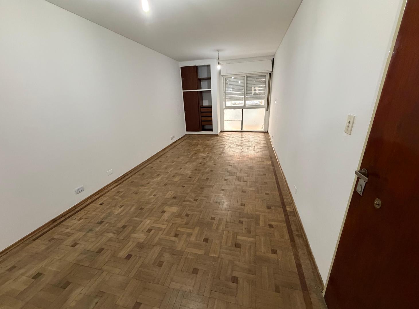 Foto de VENDO DEPTO. MONO AMBIENTE - Dean funes cerca de la cañada, imagen 1