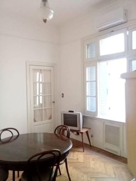 Corrientes y Talcahuano. Excelente Departamento 3 Ambientes 2