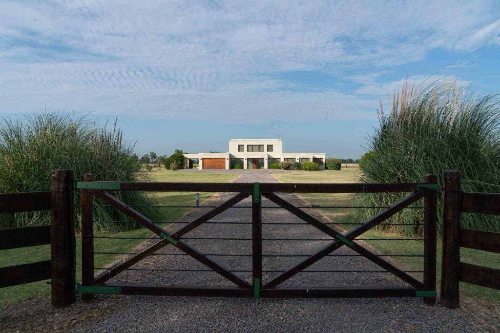 Casa en Venta Benquerencia Farm Club 4