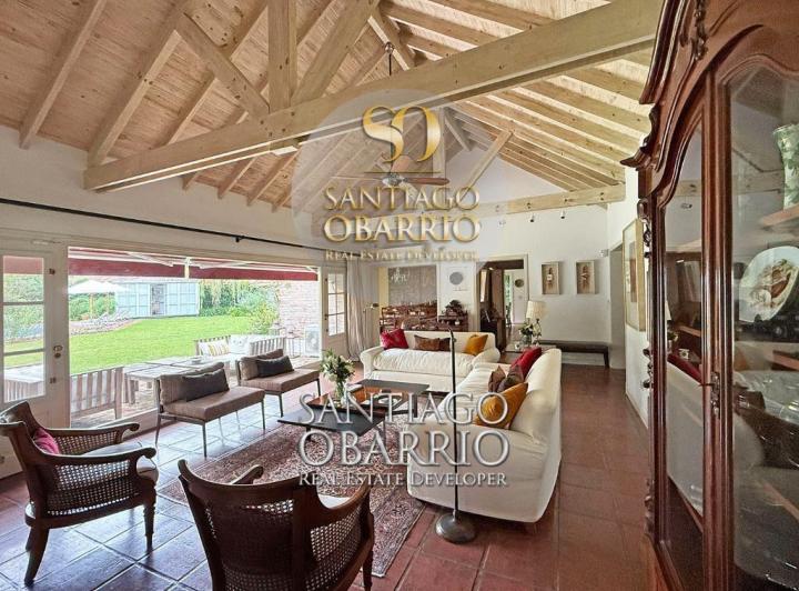Casas Impecable en Alquiler/anual/temporal de 467m2, lote de 1738m2 en Carmel Country Club 5