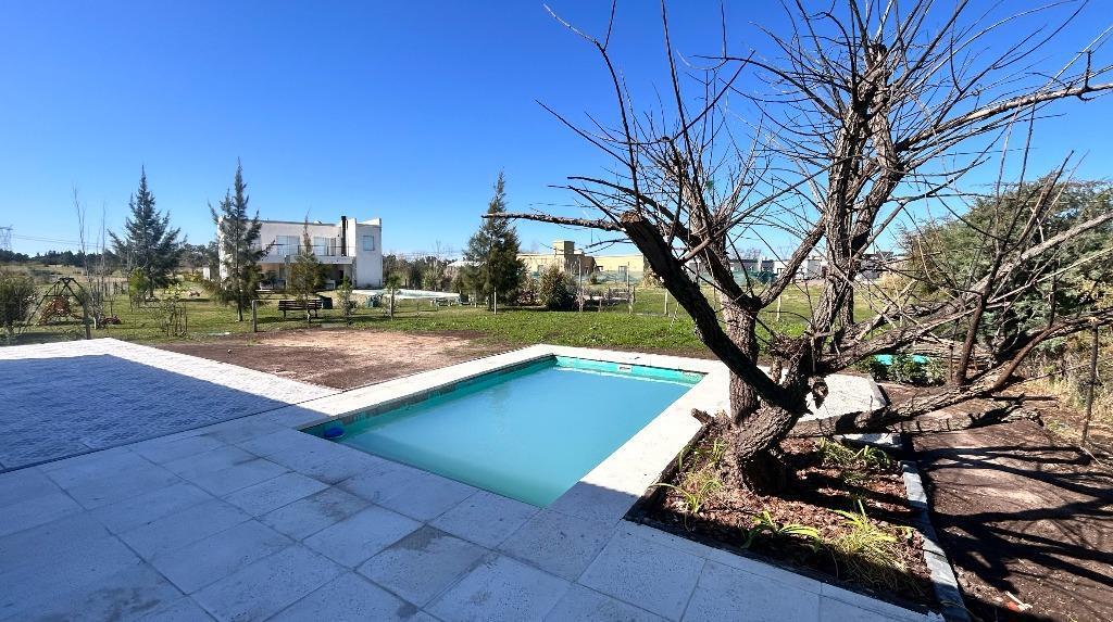 Foto de Alquiler anual o Venta Casa de estilo unico en Medal Pilar -, imagen 5