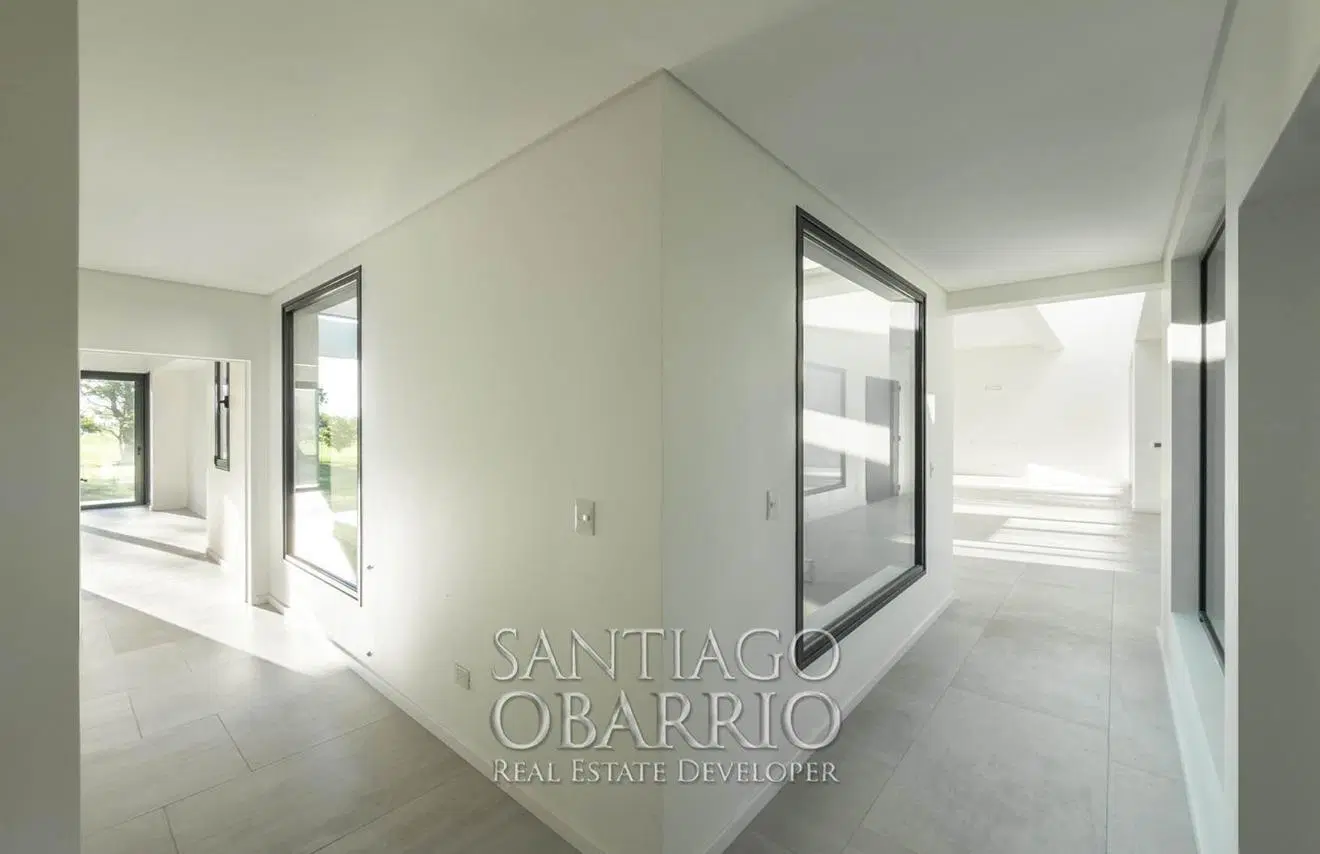 Casa en Alquiler de 332m² Totales en Everlinks golf & Country de Lujan con Vista al Golf 3