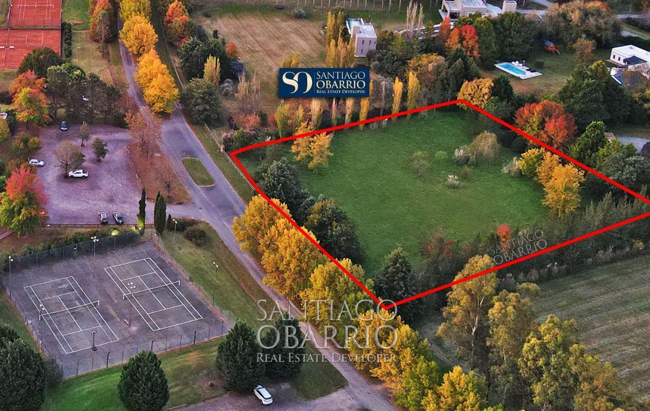Foto de Muy buen lote de 5.900m2 con vista la polo y cercano al arroyo, en, imagen 1