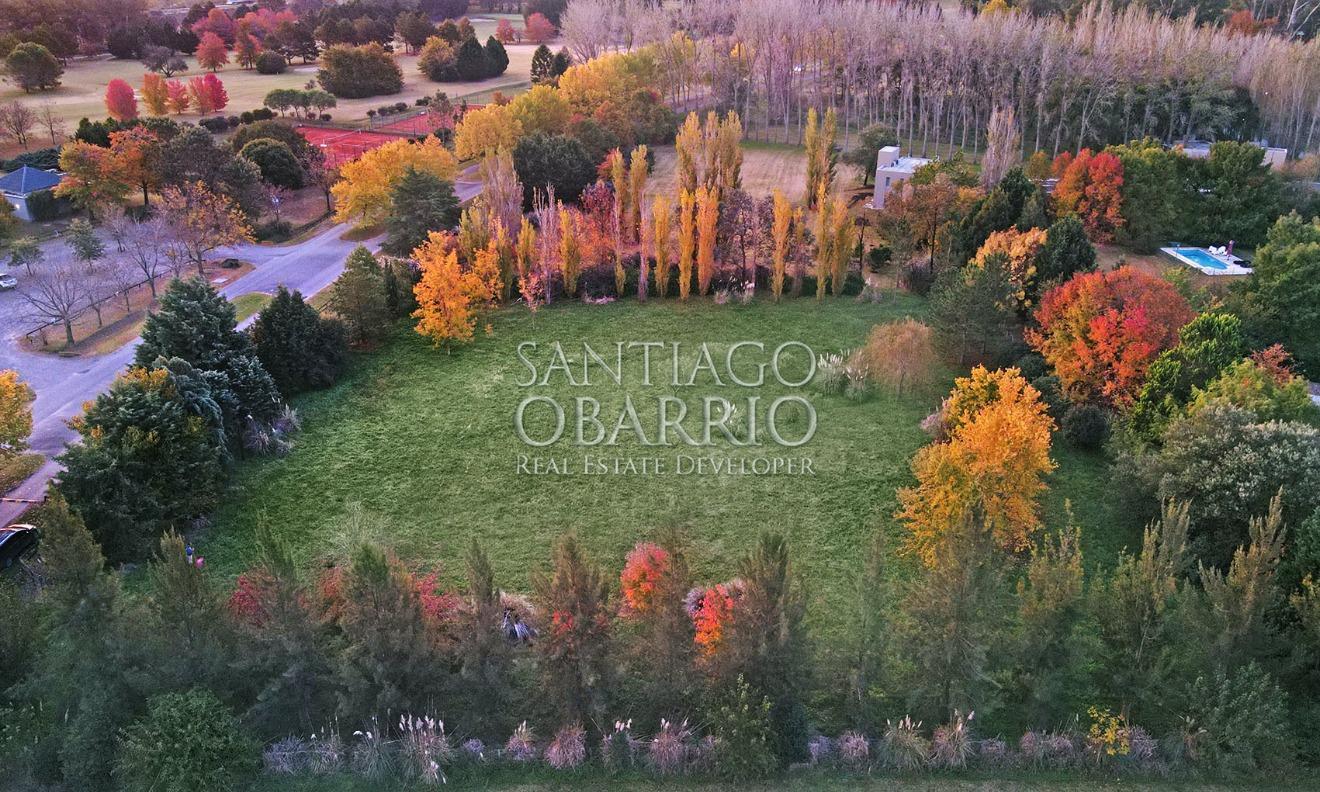 Foto de Muy buen lote de 5.900m2 con vista la polo y cercano al arroyo, en, imagen 3