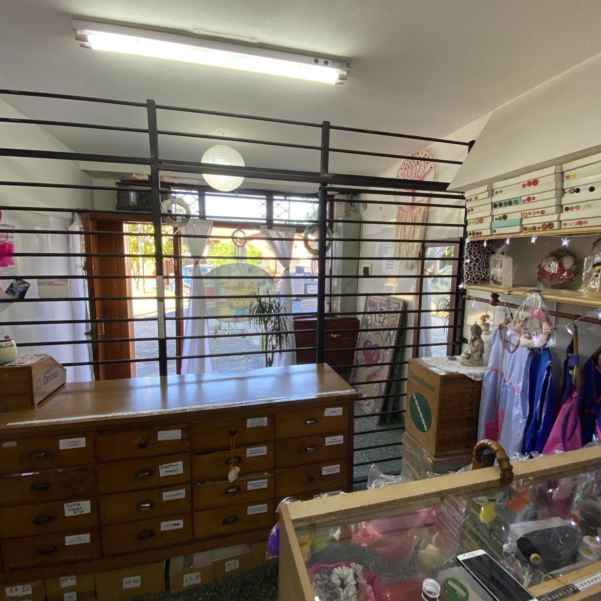 Foto de SANTILLI - LAPRIDA 1605 - Local en Lomas de Zamora Oeste, imagen 5