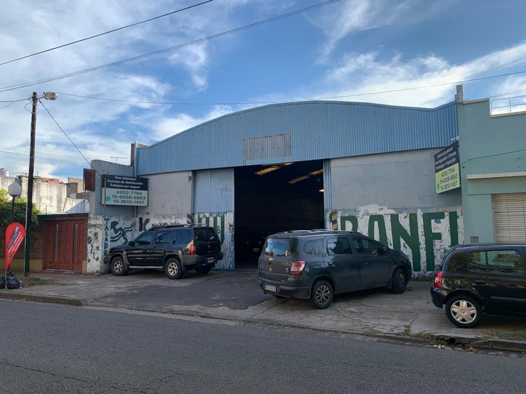 SANTILLI - ARENALES 1240 - Banfield Este