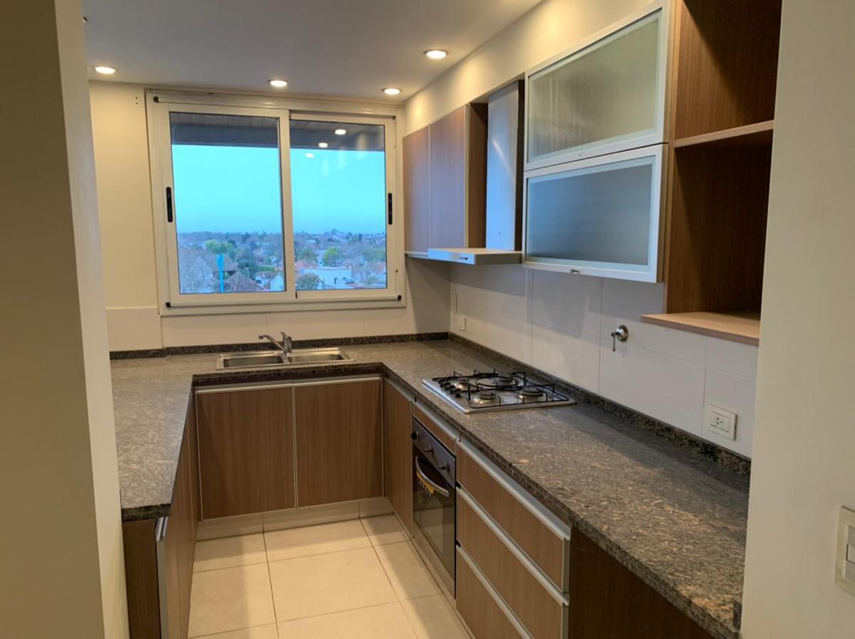Foto de SANTILLI - ALMIRANTE BROWN 2687 4ºA- Temperley Este, imagen 5