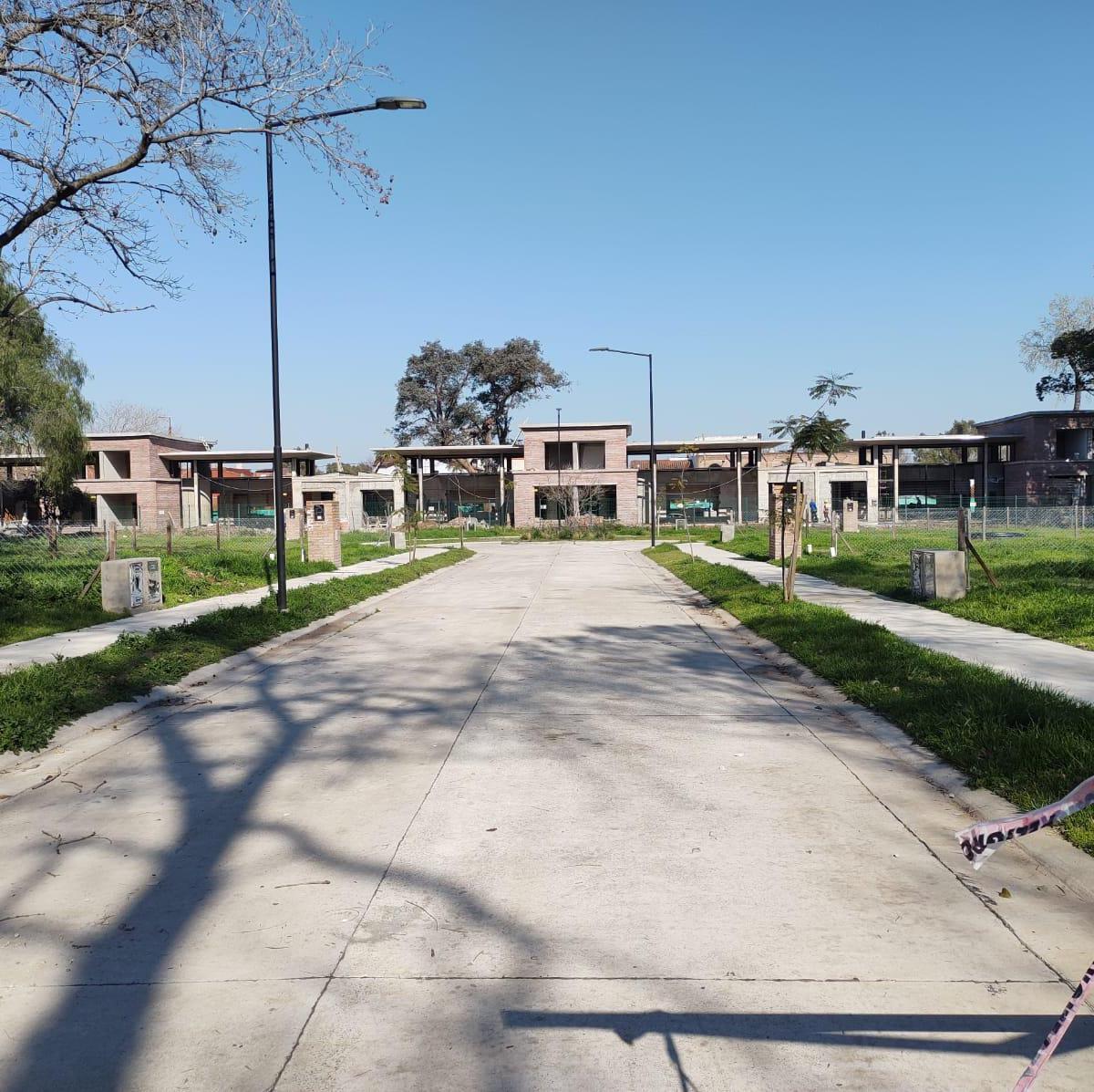 Terreno en venta en semi Barrio Cerrado, San Isidro