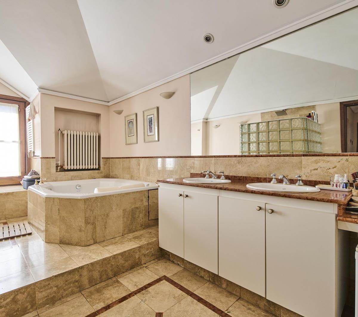 Casa en Venta - Las Lomas de Beccar - San Isidro 4