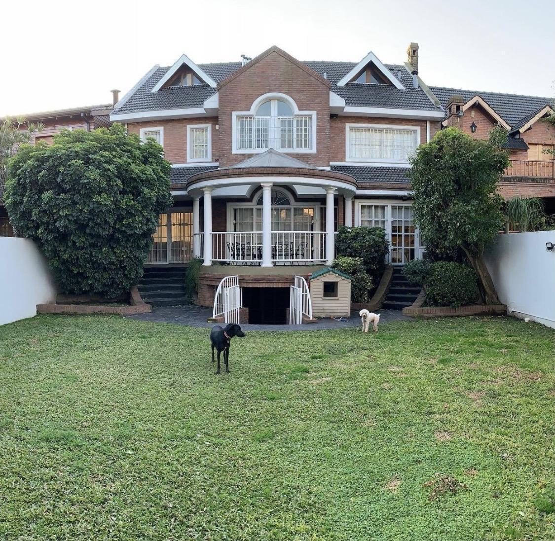 Casa en Venta y en Alquiler en Martinez 3