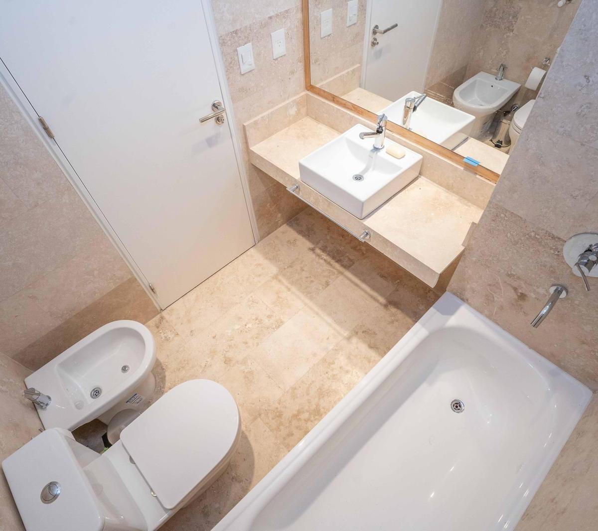 Departamento 2 ambientes en VENTA en San Isidro