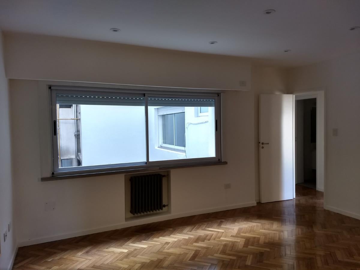 Foto de Excelente Semipiso de 3 amb. - APTO CRÉDITO - Refaccionado, imagen 2