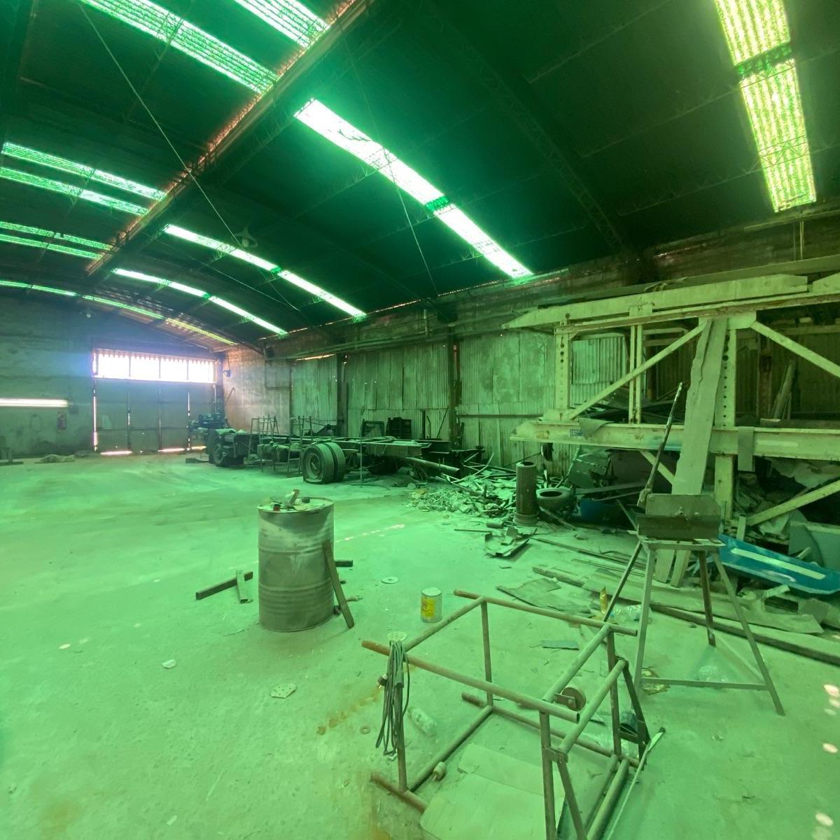 Depósito en Venta de 1200 m² en Escobar 4