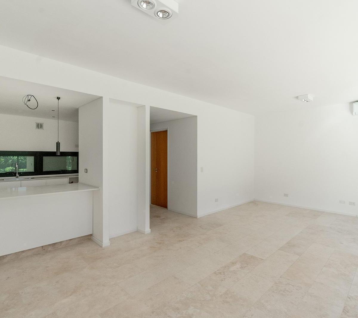 Foto de Departamento tipo DUPLEX 3 amb - URBANA - Lomas de San Isidro, imagen 3