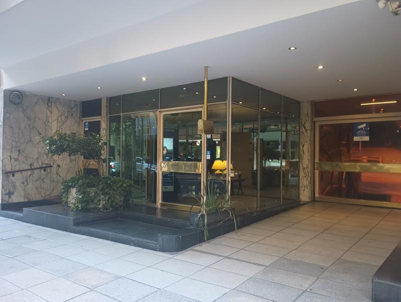 Excelente Piso de 150 m² - Living Comedor - 3 Dorm. - Hab. de Servicio - Escritorio - 3 Baños 3