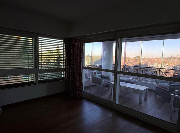 Departamento de 3 dormitorios en venta / alquiler en San Isidro 2